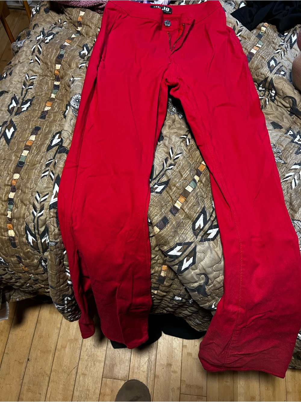 JC Jo red flares